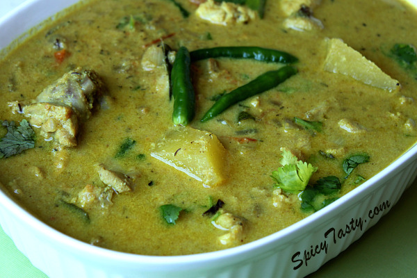 Green-Chili-chicken-Curry-2.jpg